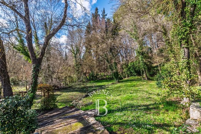 Image No.8-7 Bed House for sale