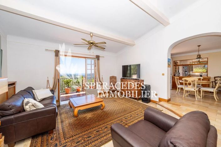 Image No.6-3 Bed House for sale