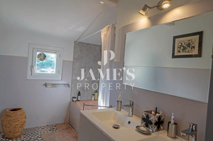 Image No.14-5 Bed House for sale