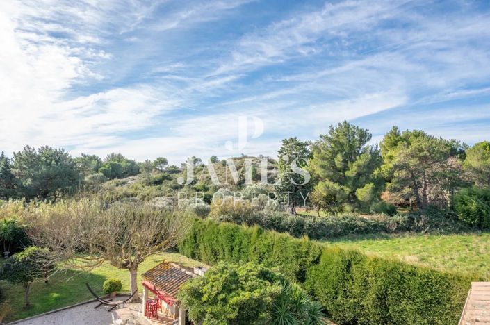 Image No.16-5 Bed House for sale