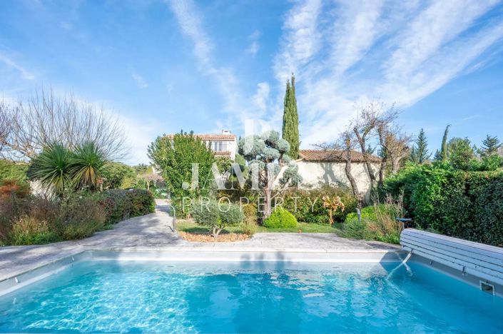 Image No.20-5 Bed House for sale