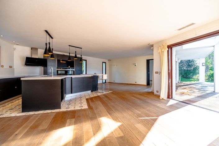 Image No.2-Maison de 3 chambres à vendre à Sainte-Maxime