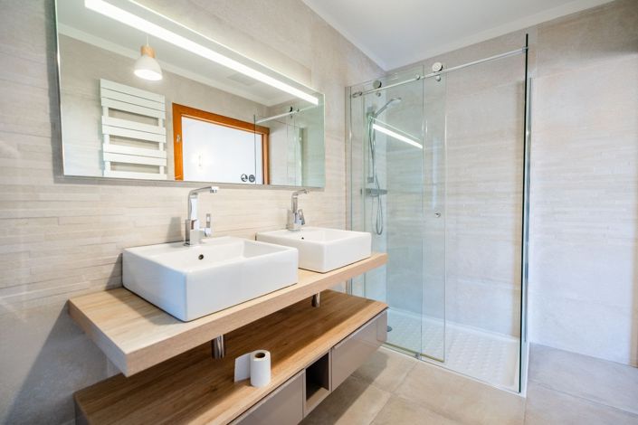 Image No.9-3 Bed House for sale