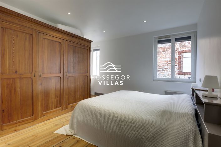 Image No.11-4 Bed House for sale