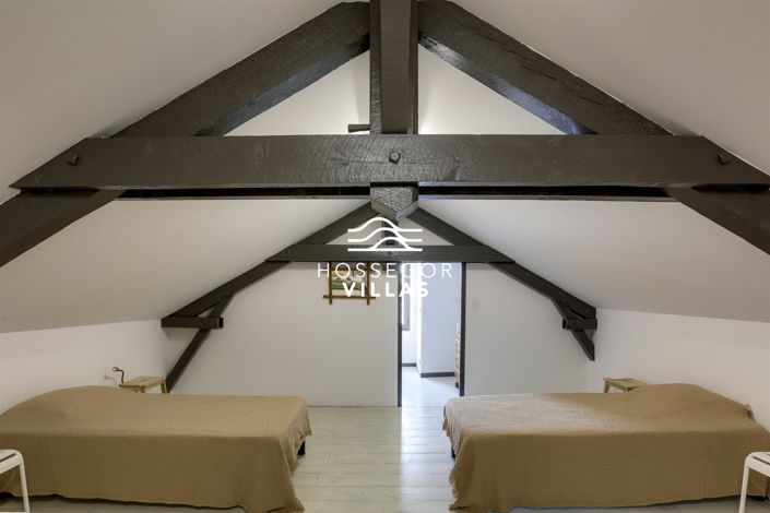 Image No.15-4 Bed House for sale