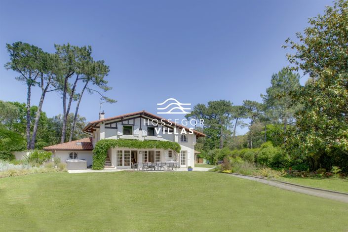 Image No.18-7 Bed House for sale
