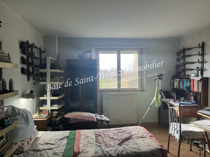 Image No.7-3 Bed House for sale