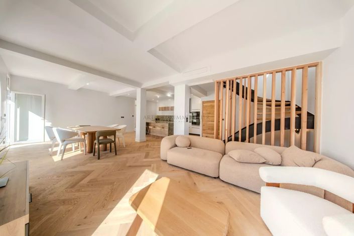 Image No.10-4 Bed House for sale
