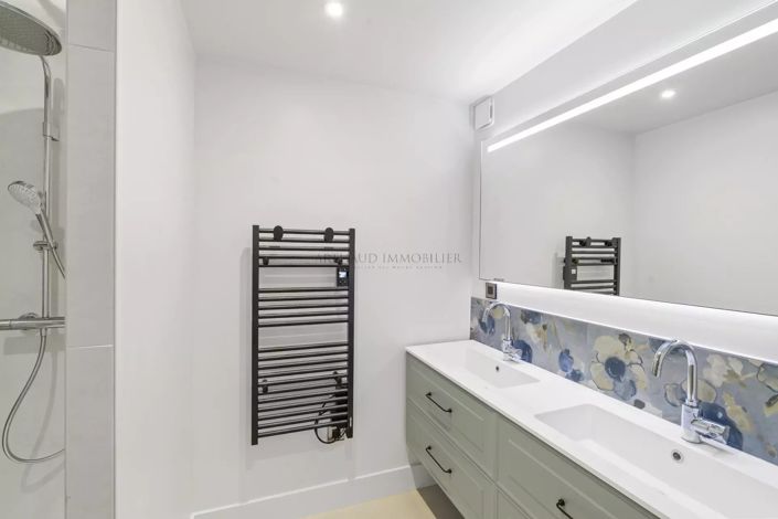 Image No.16-4 Bed House for sale