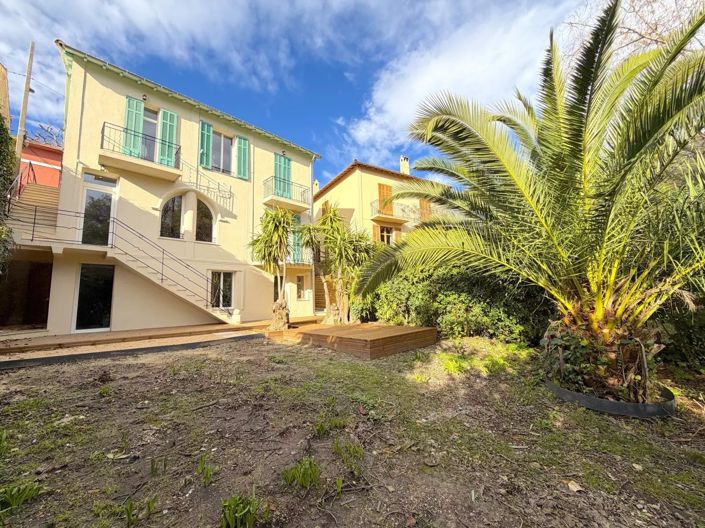 Image No.20-4 Bed House for sale