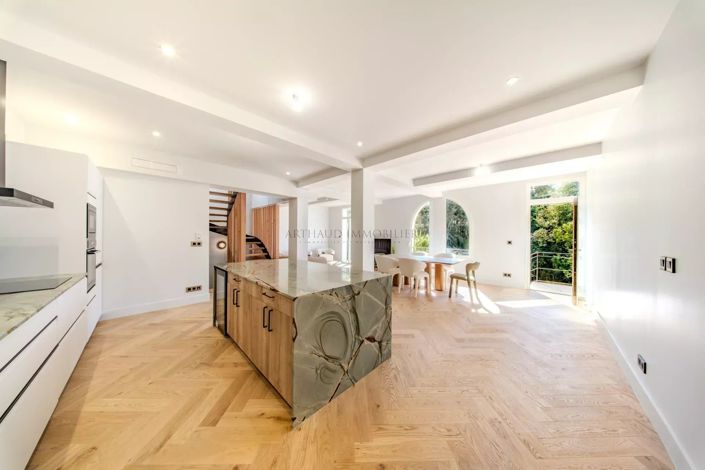 Image No.4-4 Bed House for sale