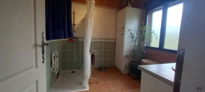 Image No.7-4 Bed House for sale