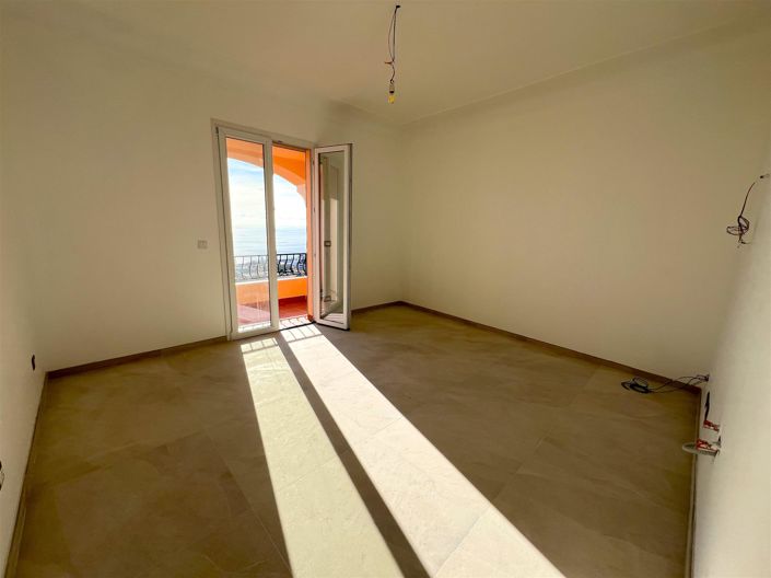 Image No.5-Appartement de 2 chambres à vendre à Beausoleil