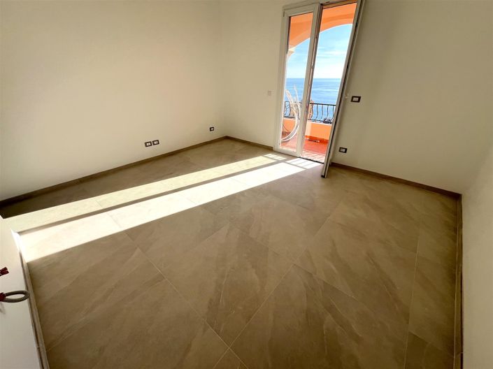 Image No.6-Appartement de 2 chambres à vendre à Beausoleil