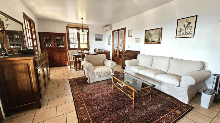 Image No.10-4 Bed House for sale