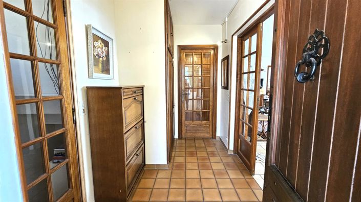 Image No.19-4 Bed House for sale