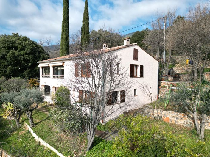 Image No.2-4 Bed House for sale