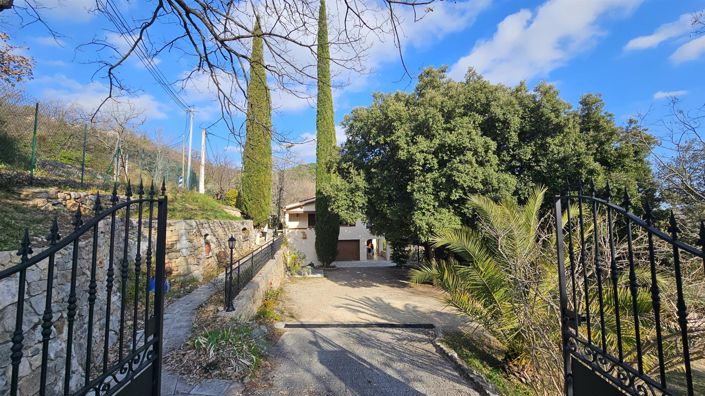 Image No.5-4 Bed House for sale