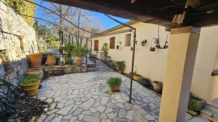 Image No.6-4 Bed House for sale