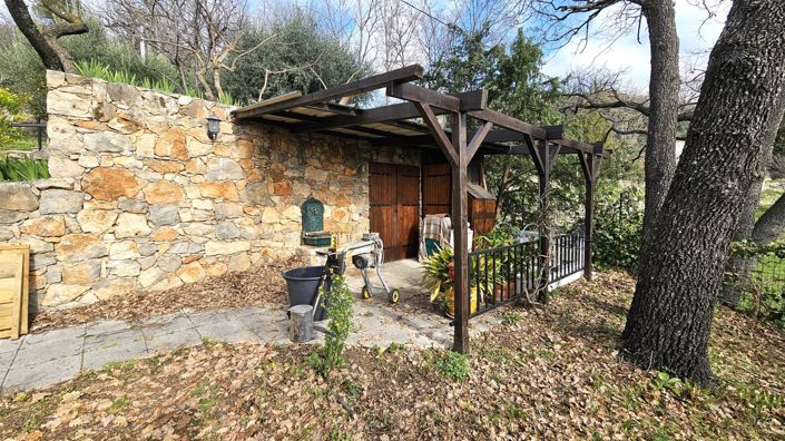 Image No.8-4 Bed House for sale