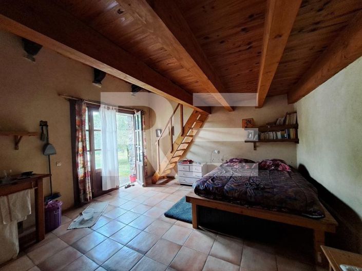 Image No.11-3 Bed House for sale