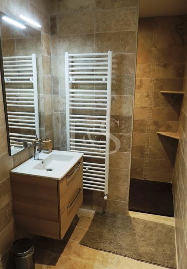 Image No.12-5 Bed House for sale