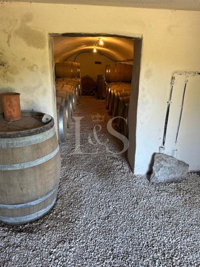 Image No.15-5 Bed House for sale