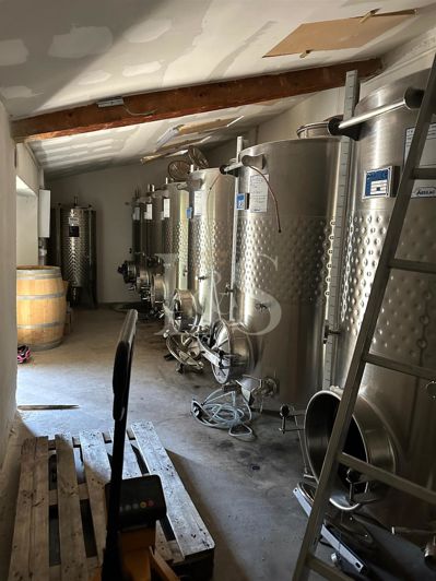 Image No.19-5 Bed House for sale