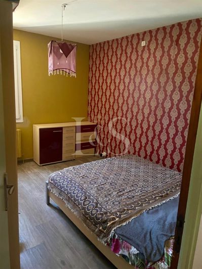 Image No.9-5 Bed House for sale