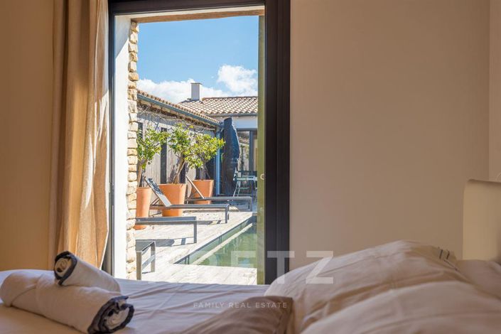 Image No.13-6 Bed House for sale