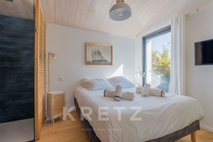 Image No.14-6 Bed House for sale