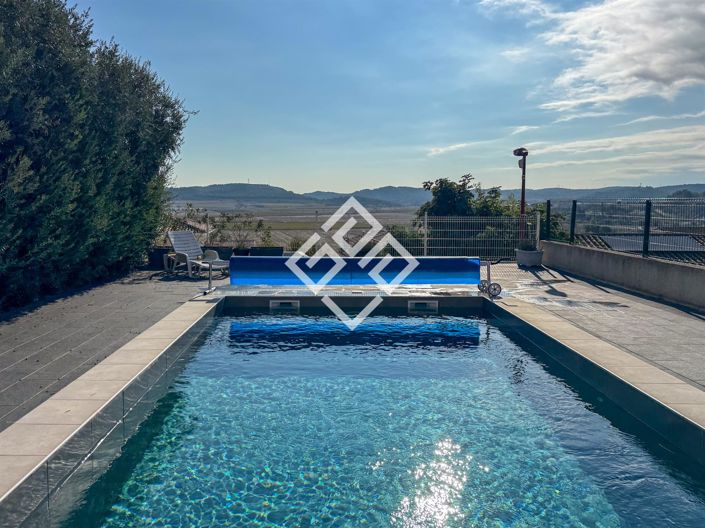 Image No.23-4 Bed House for sale