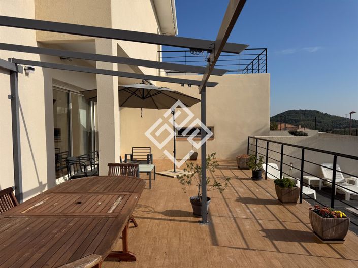 Image No.24-4 Bed House for sale