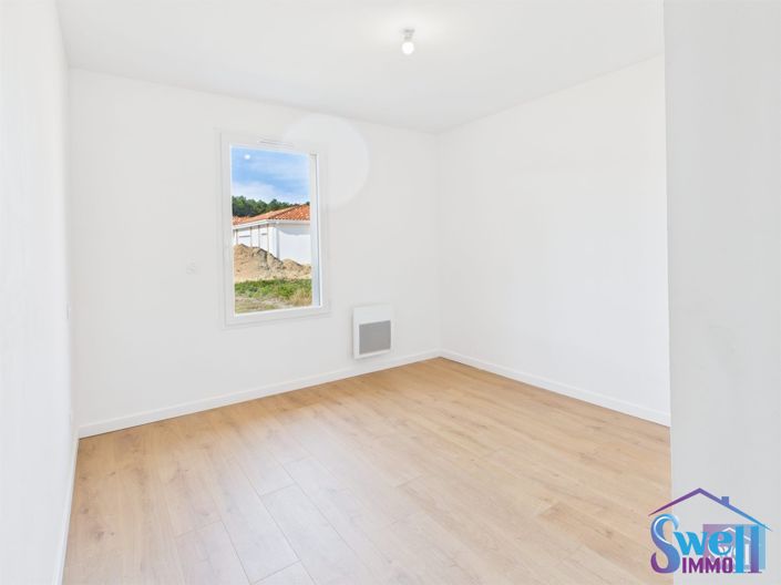 Image No.12-3 Bed House for sale