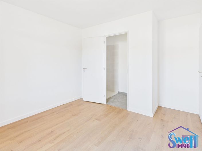 Image No.13-3 Bed House for sale