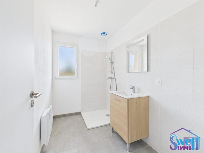 Image No.14-3 Bed House for sale