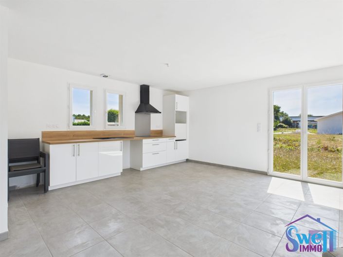 Image No.8-3 Bed House for sale