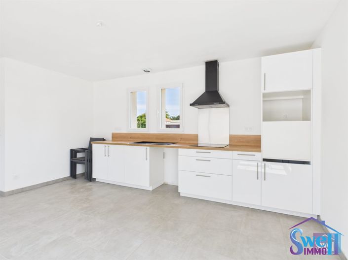 Image No.9-3 Bed House for sale