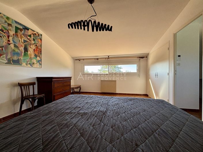 Image No.12-4 Bed House for sale