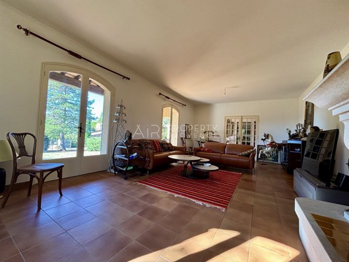 Image No.7-4 Bed House for sale