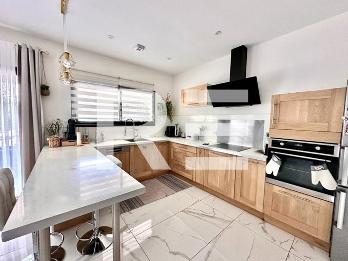 Image No.4-3 Bed House for sale