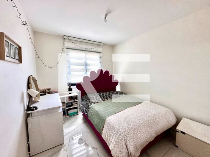 Image No.5-3 Bed House for sale