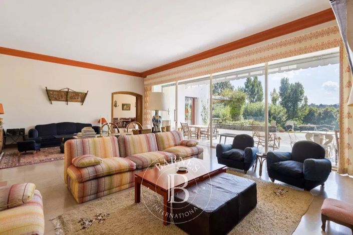 Image No.16-14 Bed House for sale