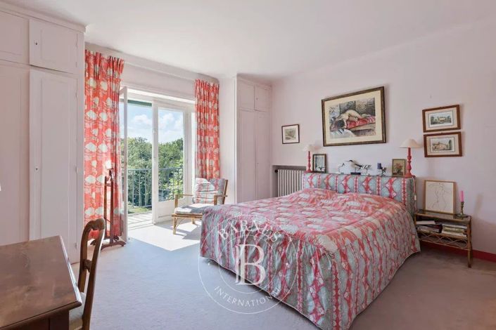 Image No.25-14 Bed House for sale