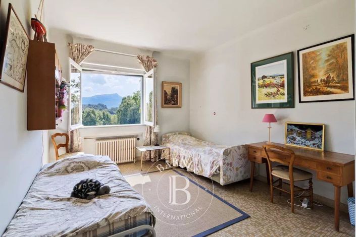 Image No.26-14 Bed House for sale