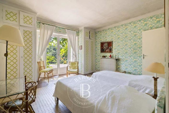 Image No.31-14 Bed House for sale