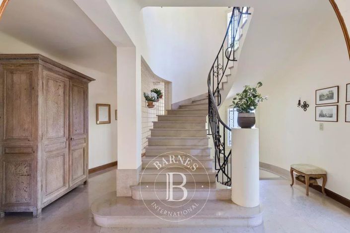 Image No.7-14 Bed House for sale