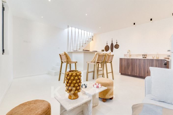 Image No.4-2 Bed House for sale