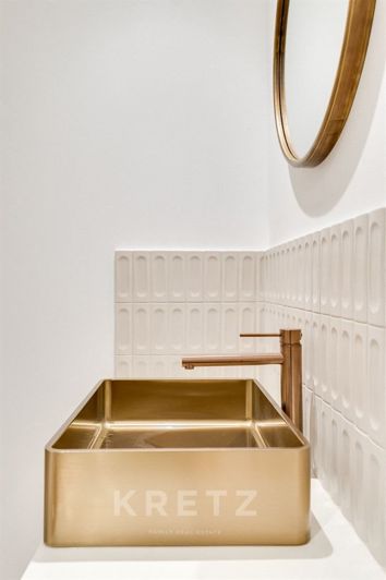 Image No.9-2 Bed House for sale