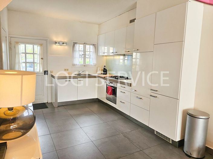 Image No.3-2 Bed House for sale